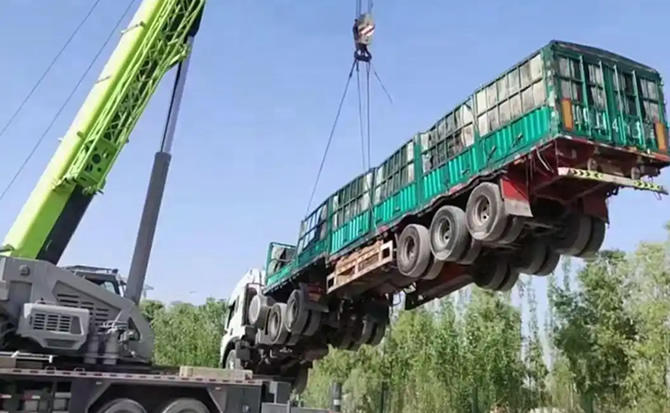 鸡东道路脱困救援案例